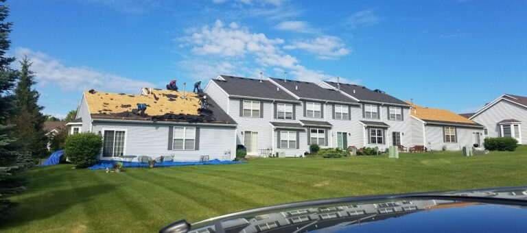 Townhouse roof installation